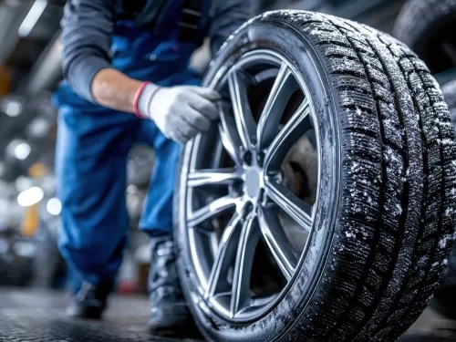 Imagen relacionada con el servicio de sustitución y equilibrado de ruedas en el taller Maromotor